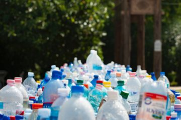 Pemerintah Targetkan Penerimaan Rp 4,06 Triliun dari Cukai Plastik dan Minuman Manis