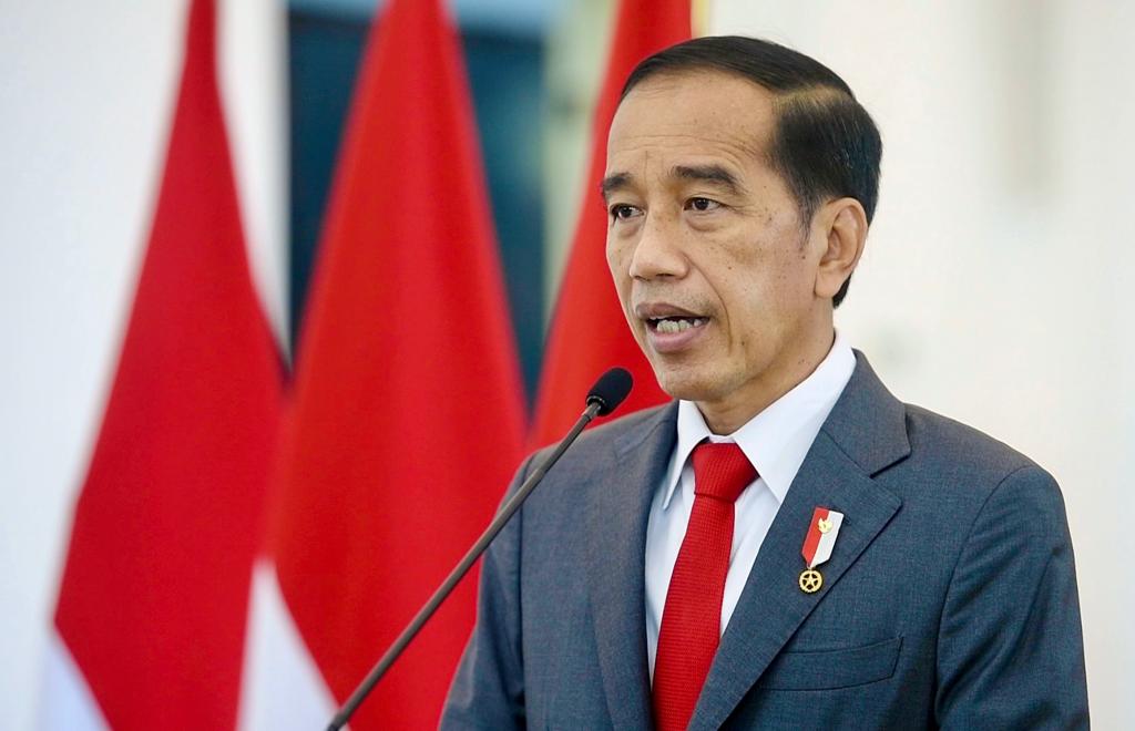Jokowi Sahkan Omnimbus Law Sektor Keuangan