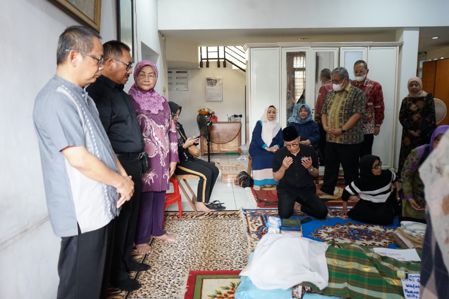 In Memoriam Jetty Binti Sayuti Saman