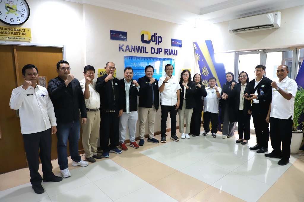 Sambangi Kanwil DJP Riau, Ketum IKPI Ajak Ikut Donor Darah di HUT IKPI-60