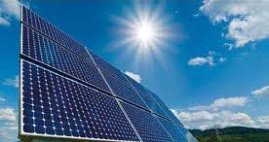 Dorong Konsumsi Domestik, India Turunkan Pajak Energi Terbarukan Jadi 5%