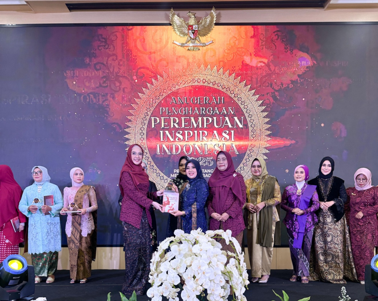 Anggota IKPI Surakarta Raih Anugerah Perempuan Inspirasi Indonesia 2025