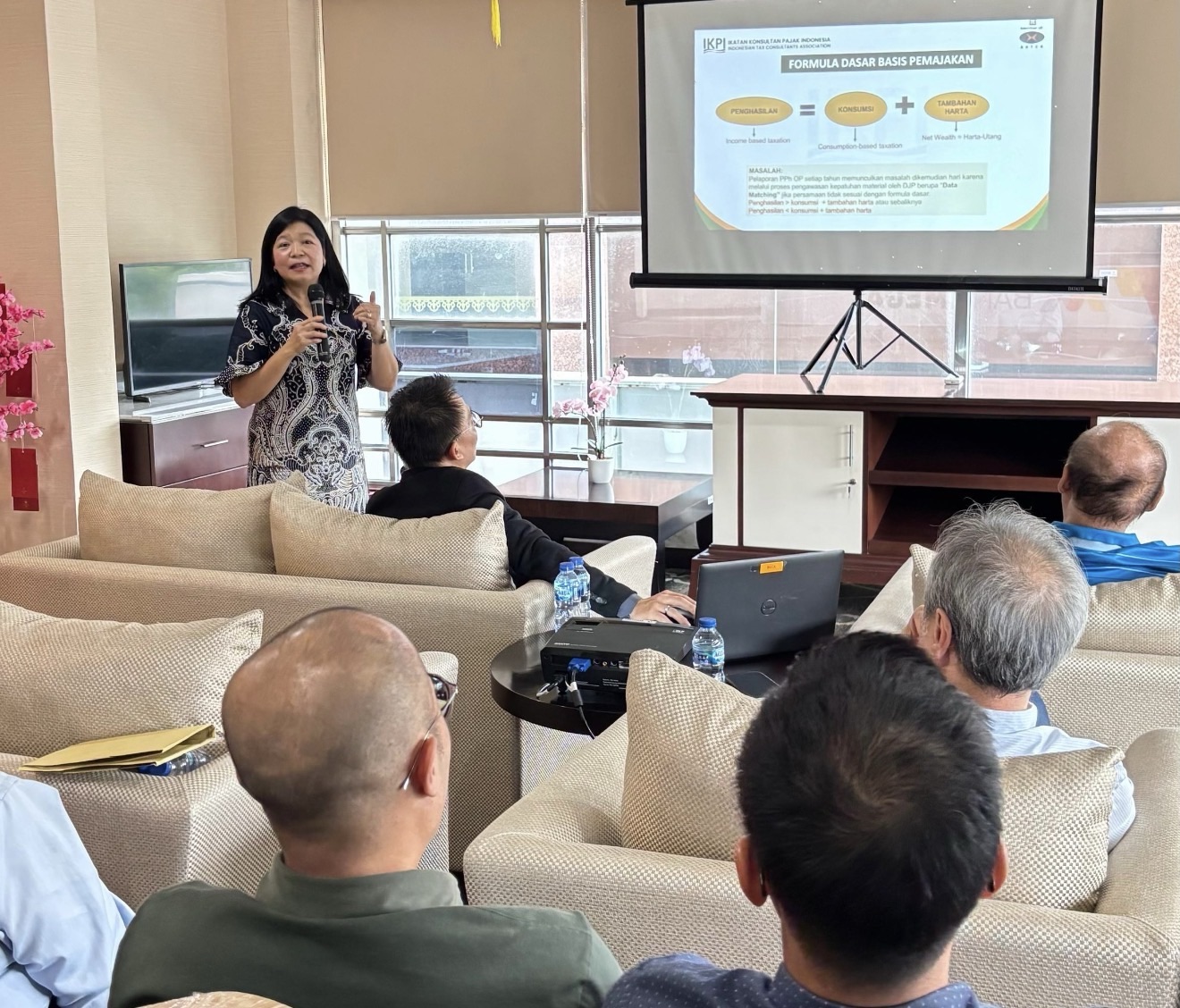IKPI Jakarta Pusat Tingkatkan Literasi Pajak Nasabah Prioritas Bank Mega lewat Edukasi Coretax