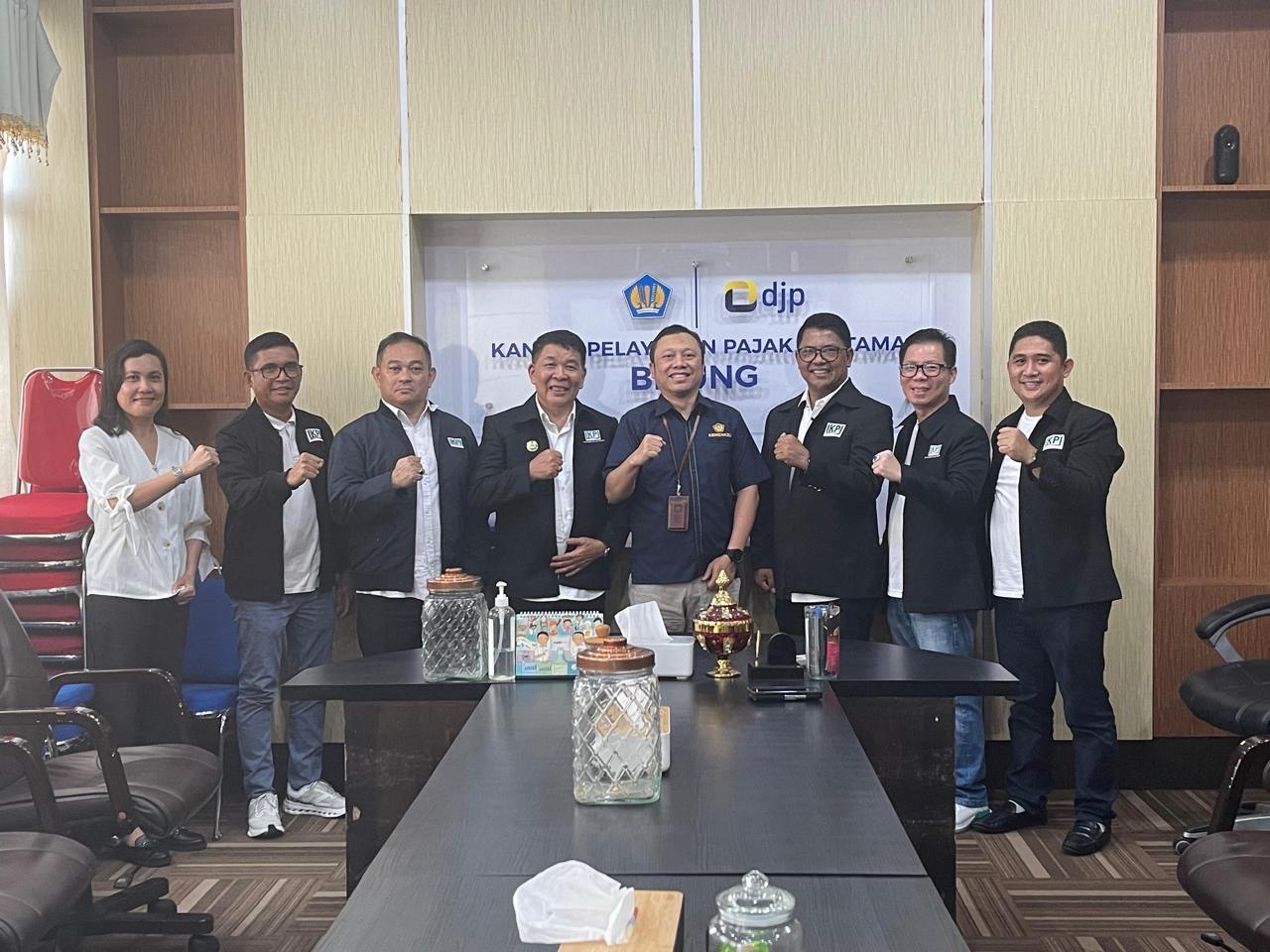 Kunjungi KPP Pratama Bitung, IKPI Dorong Sinergi Edukasi Pajak dan Penggunaan Konsultan Berizin