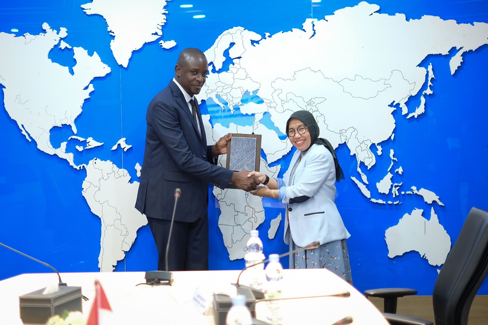 DJP Terima Kunjungan Kantor Pajak Uganda, Bahas AI hingga Data Pajak