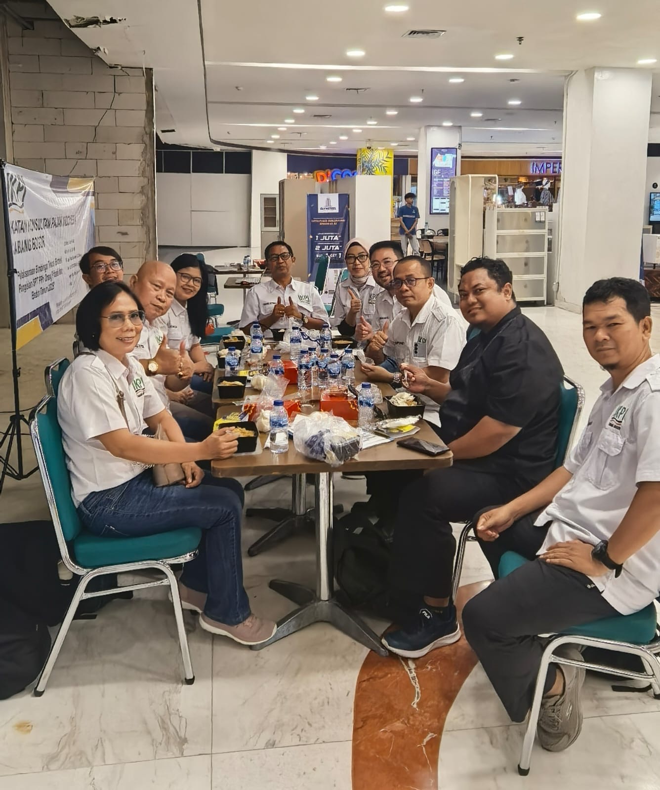 Pelayanan Bimtek Pajak Gratis IKPI Bogor Disambut Antusias Pengunjung Ekalokasari Mall