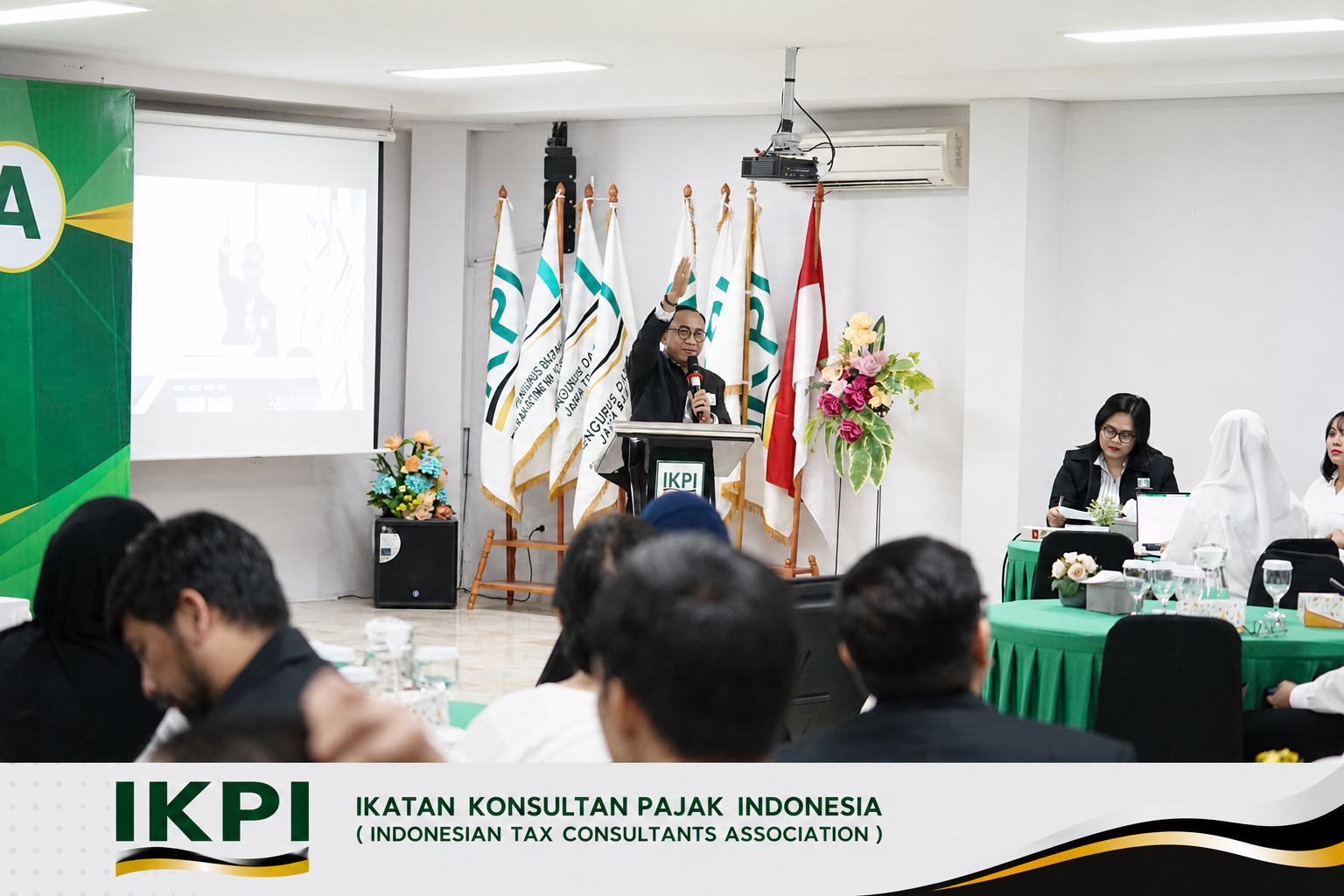 Kepada Puluhan Anggota Baru, Waketum IKPI Tegaskan Konsultan Pajak Garda Depan Penerimaan Negara